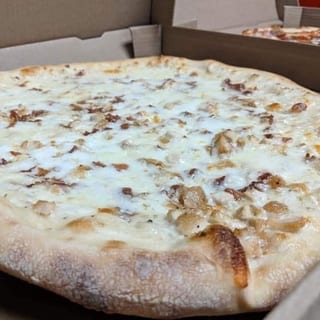 Chicken, Bacon & Ranch Pizza